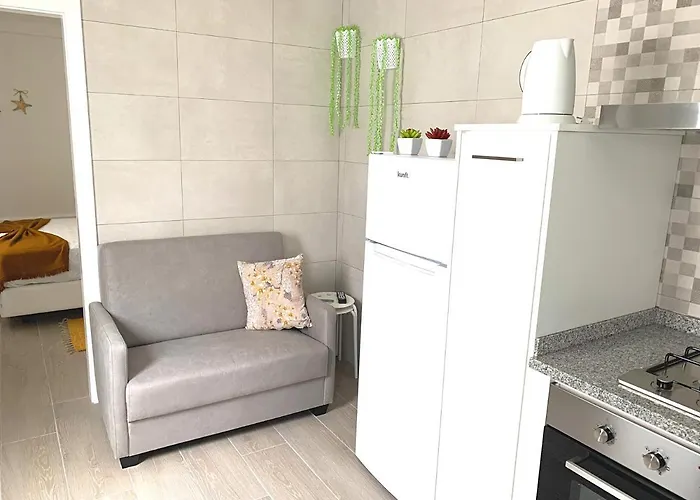 Duarte - Casa T1 N - Com Vista Mar *